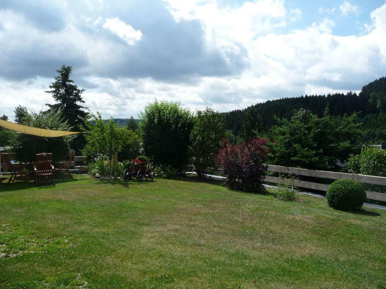 Ferienwohnung Poehlmann Bad Lobenstein Exterior foto
